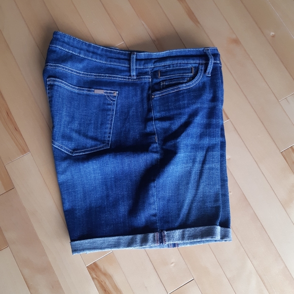Smart Set Jean shorts - Picture 1 of 7